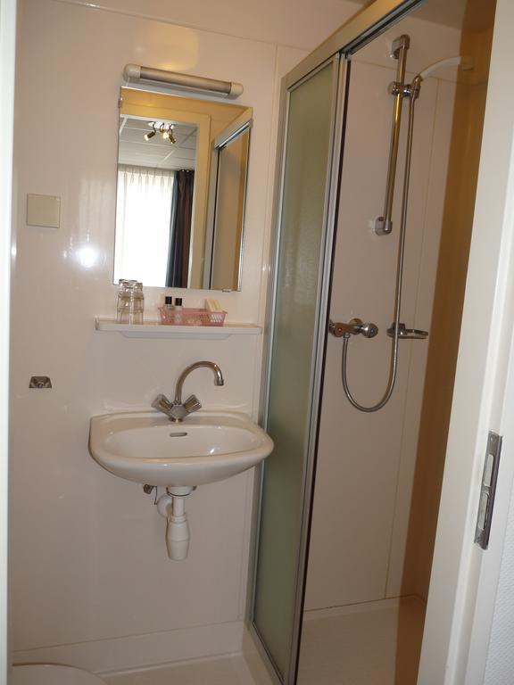 Hotel Pax Арнем Екстериор снимка