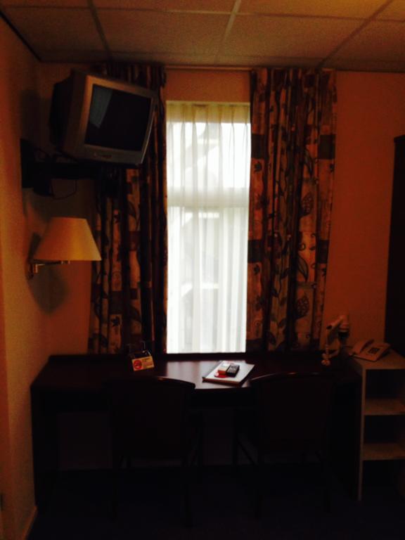 Hotel Pax Арнем Екстериор снимка