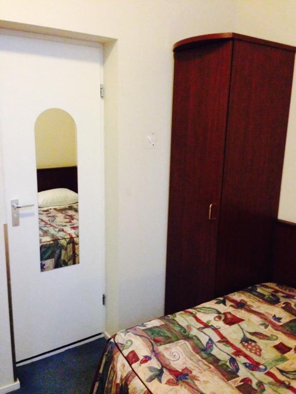 Hotel Pax Арнем Стая снимка